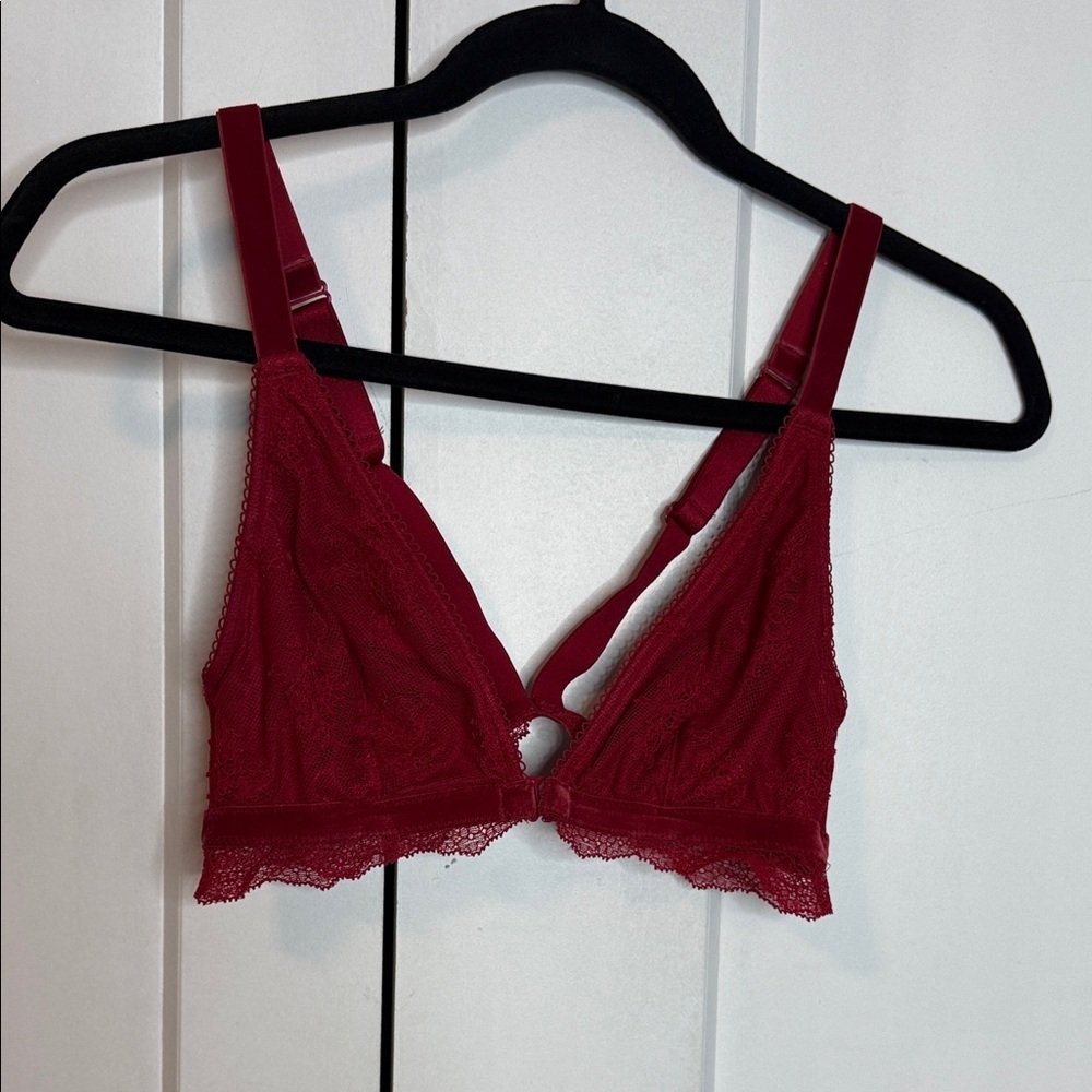 Victorias secret Lace Bra Bralette in Deep Red band 11.5-14.5in